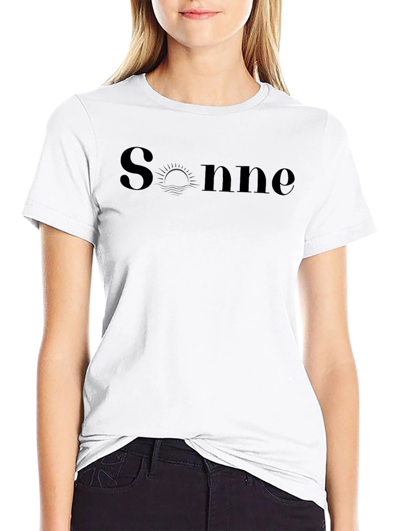Sonne Graphic Tee - Stylish Black T-Shirt