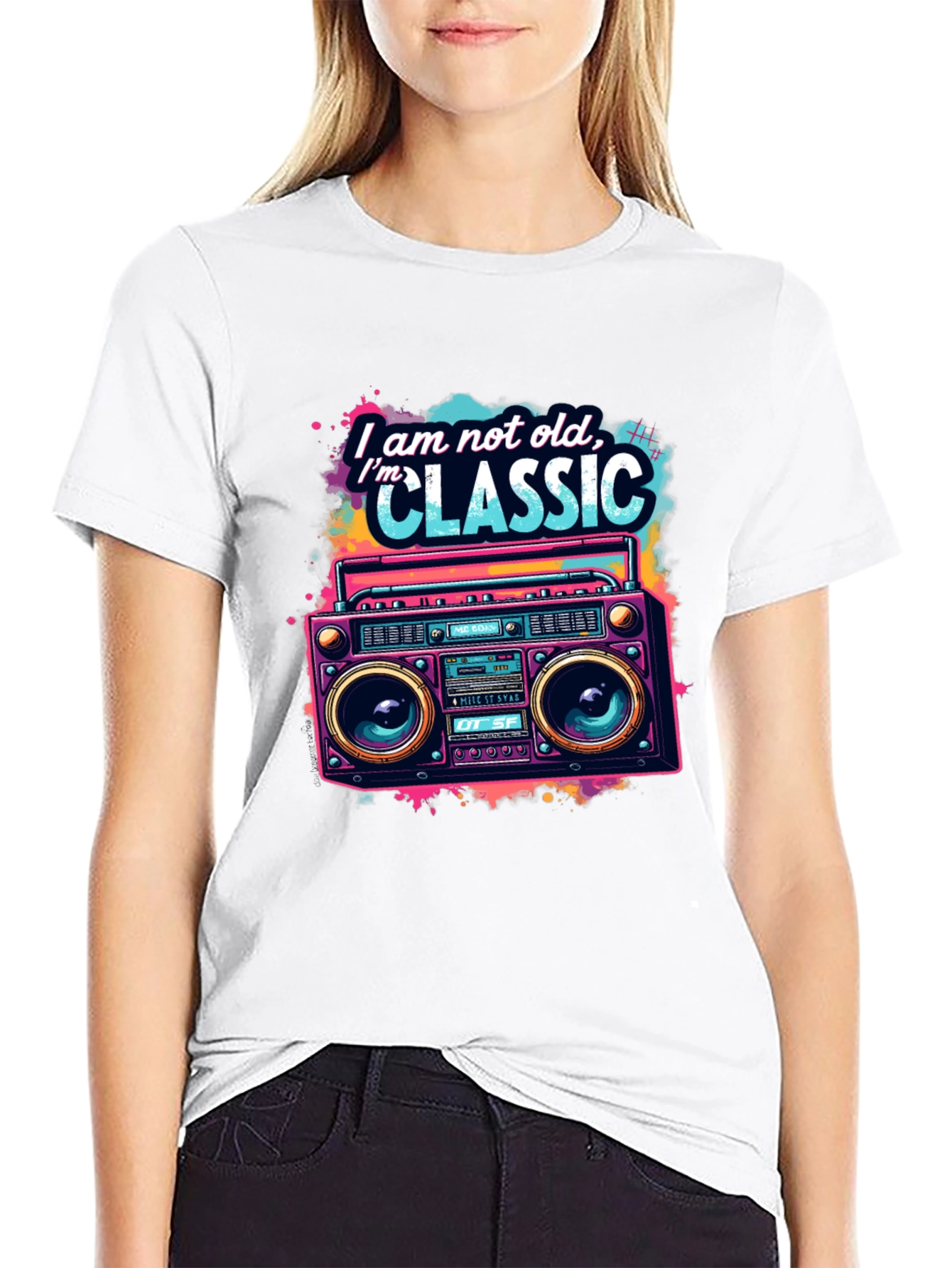 Retro Boombox T-Shirt - Im Classic Graphic Tee