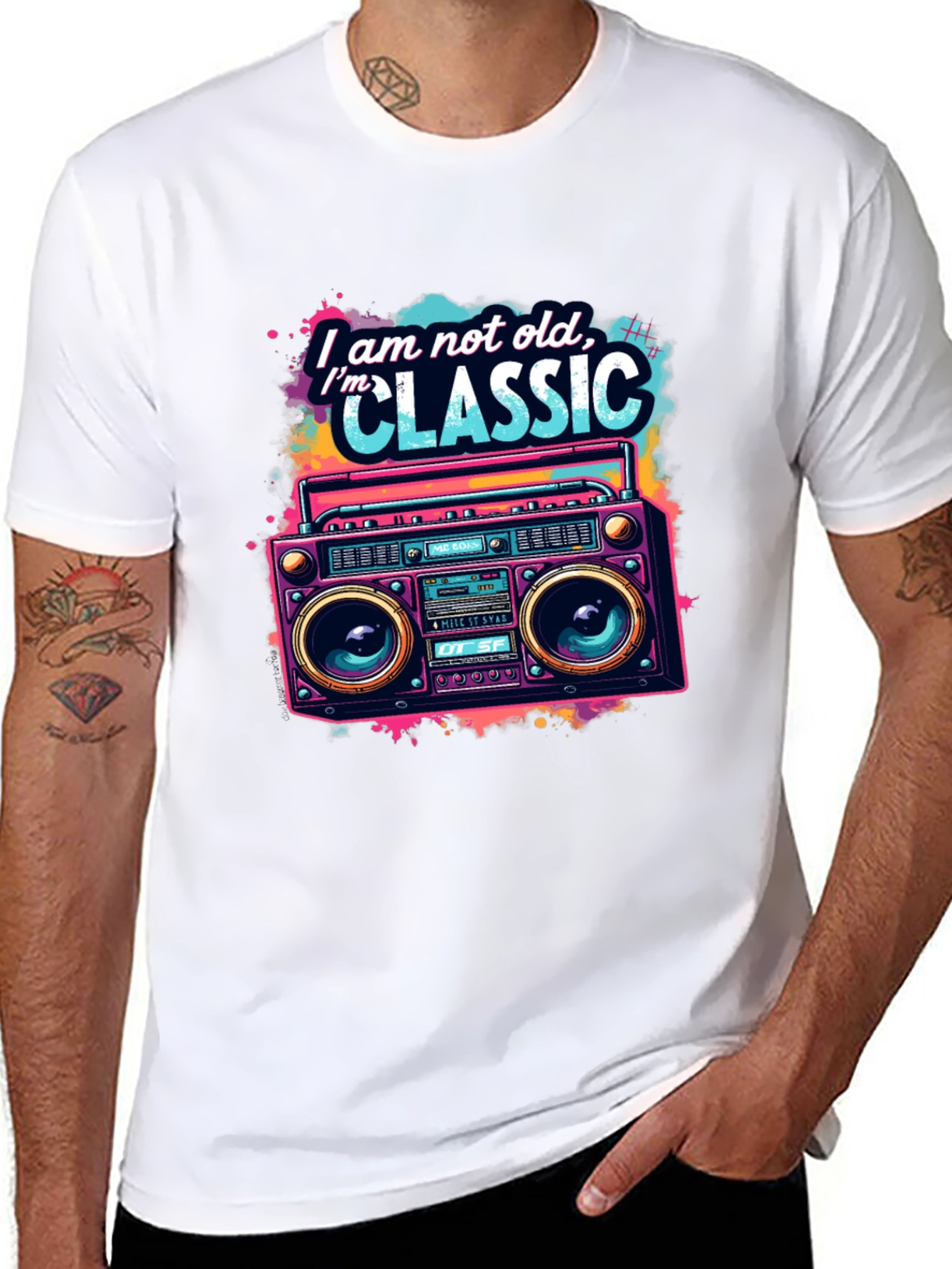 Retro Boombox T-Shirt - Im Classic Graphic Tee