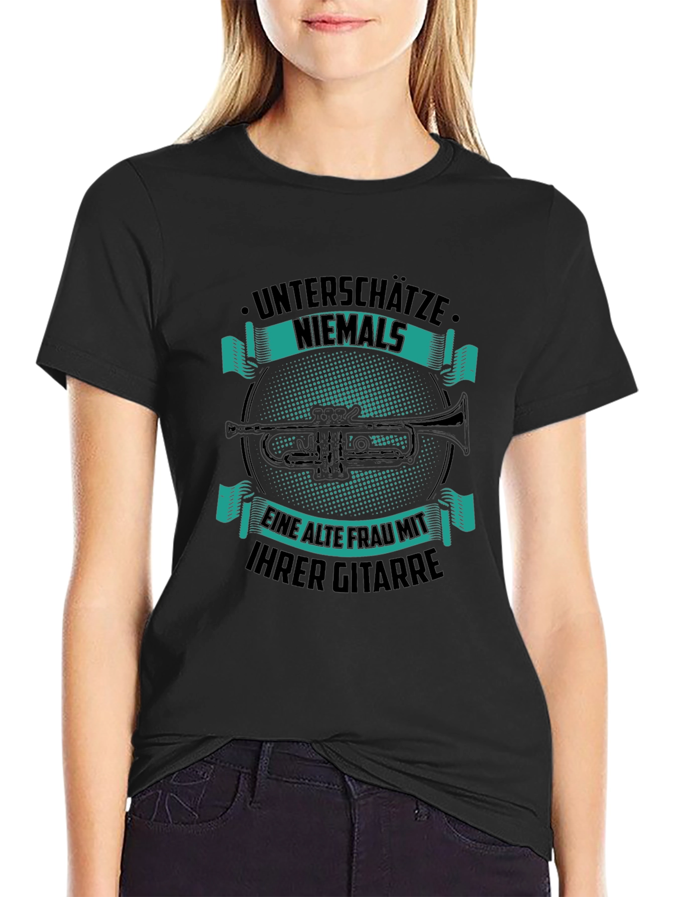 Unterschätze Niemals Funny Graphic T-Shirt