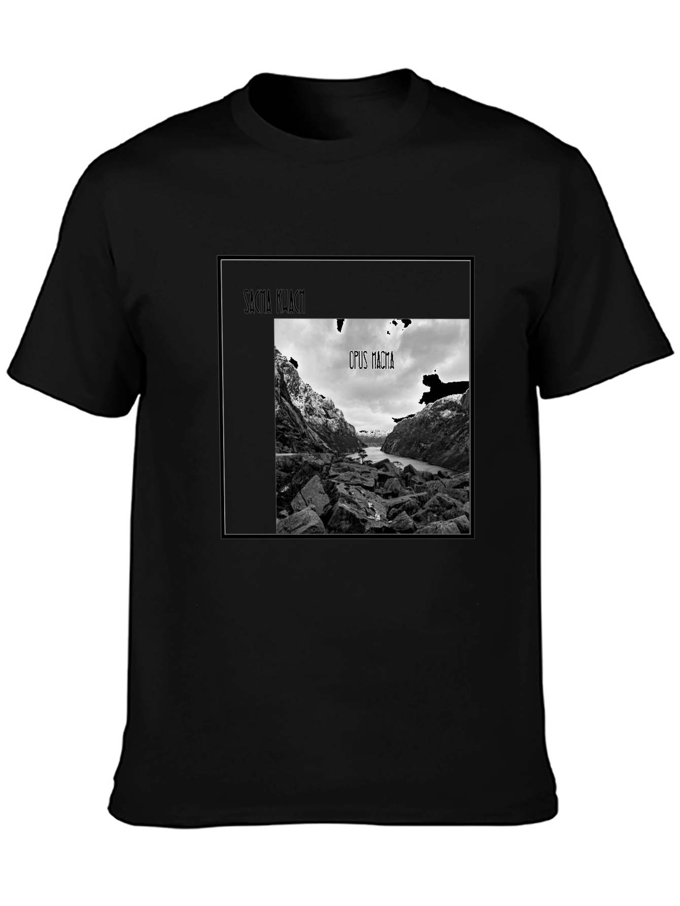 Sacra Kuacti Opus Macra Black T-Shirt