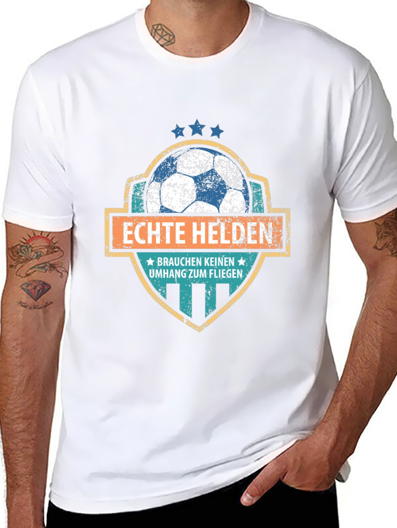 Echte Helden Soccer Graphic Tee